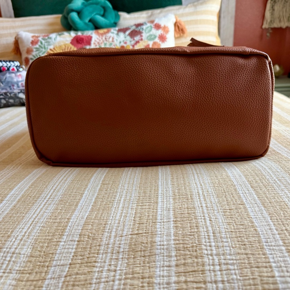 NWT GRAF GANTZ Tan and Cream Tote Bag - Picture 4 of 12